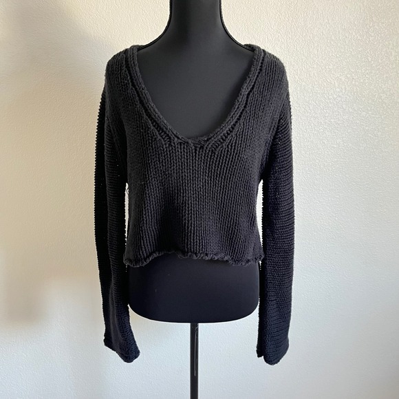 Cider Sweaters - CIDER Black Chunky Knit Cropped V Neck Sweater Size S